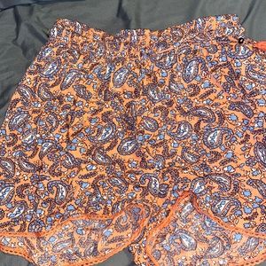 Paisley patterned coral shorts